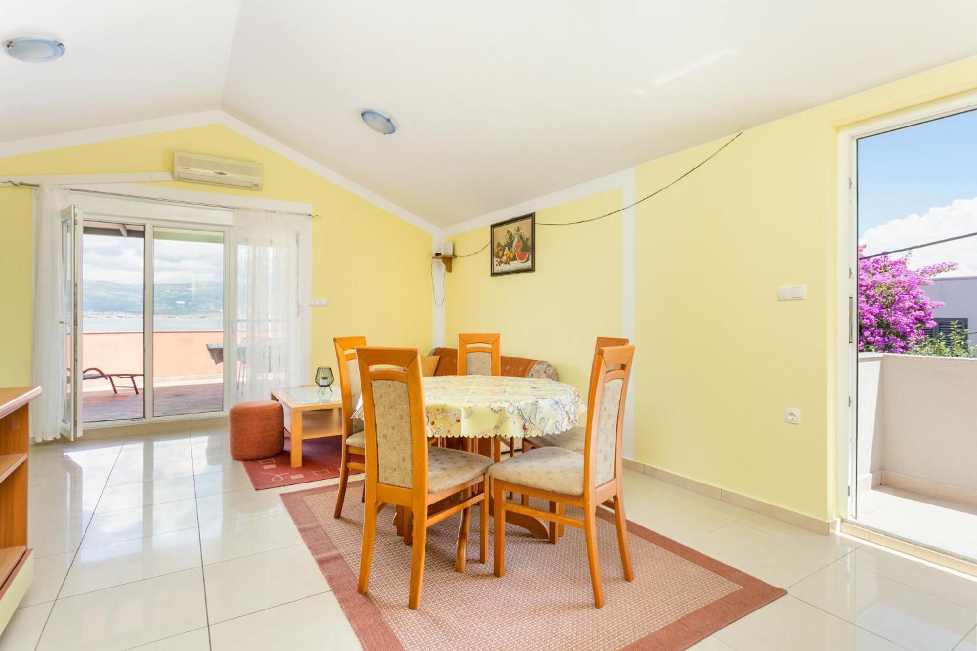 Apartments By The Sea Slatine, Ciovo - 11126 Exterior foto